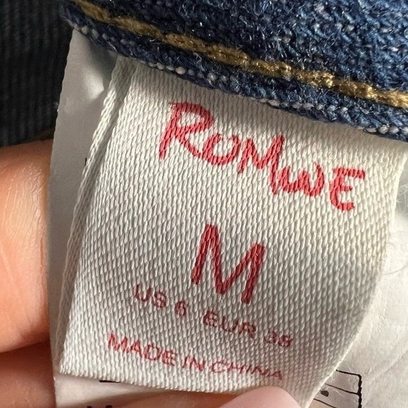 ROMWE Embroidered Jeans High Rise Mom Jeans Denim Pants Size Medium - Picture 10 of 12